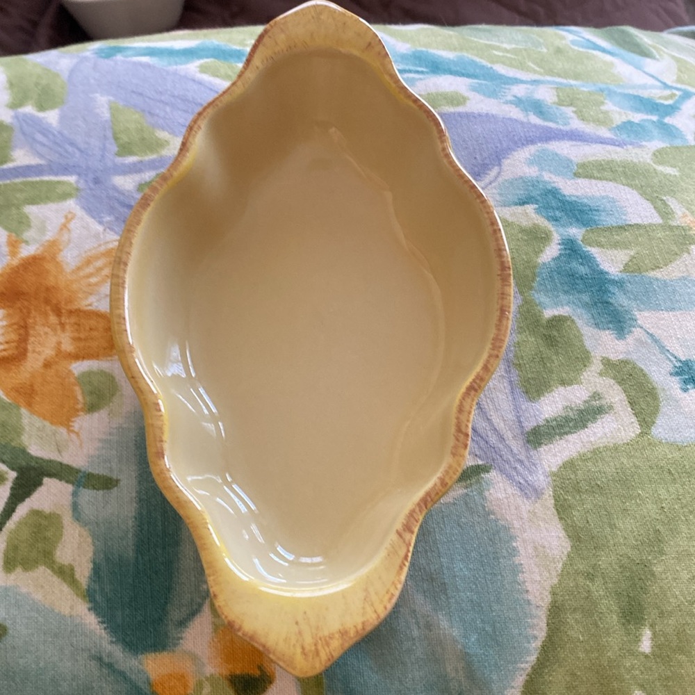 Vintage beautiful ceramic serving dish, yellow made in Portugal. W/brown rim EUC